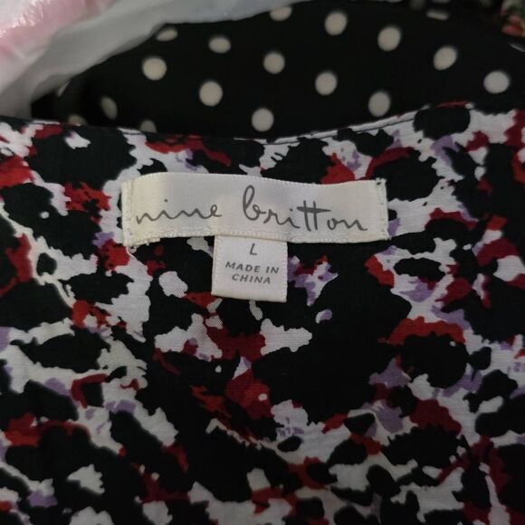 Nine Britton Women's Size Large Black White Red Deep V-Neck Wrap Style Blouse - Picture 2 of 5